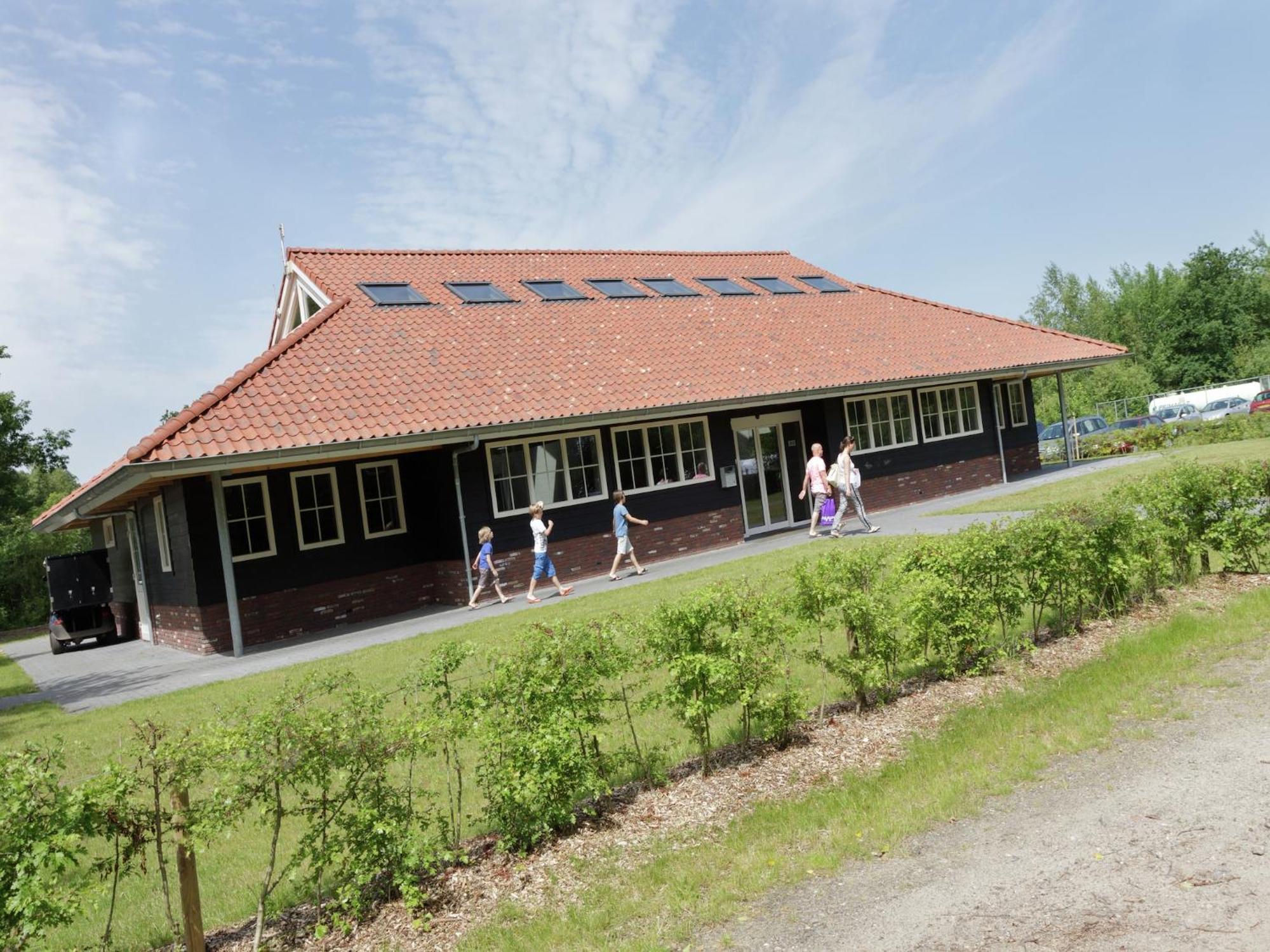 Chalet With Dishwasher, In Natural Environment IJhorst Exterior foto